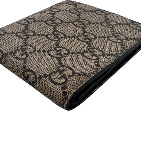 Gucci Bee Monogram Bifold Wallet - Picture 8 of 8